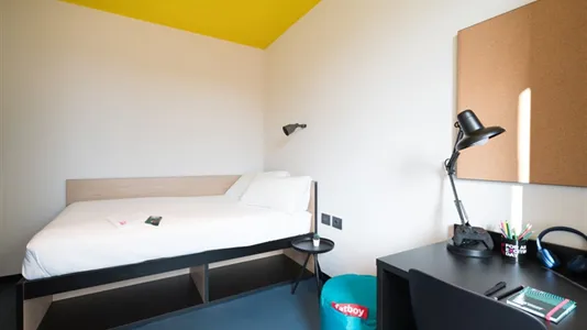 Rooms in Milano Zona 8 - Fiera, Gallaratese, Quarto Oggiaro - photo 6