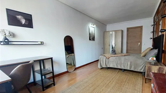 Rooms in Madrid Moncloa-Aravaca - photo 9