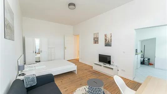 Apartments in Berlin Pankow - photo 4