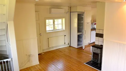 Houses in Huddinge - photo 8