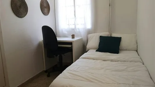 Rooms in Madrid Chamartín - photo 7