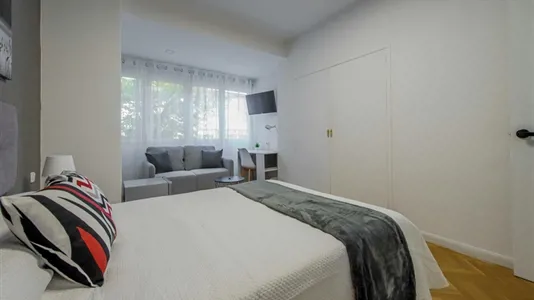 Rooms in Madrid Chamartín - photo 2