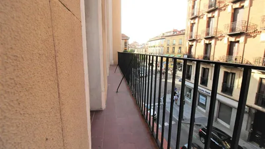 Rooms in Madrid Centro - photo 6