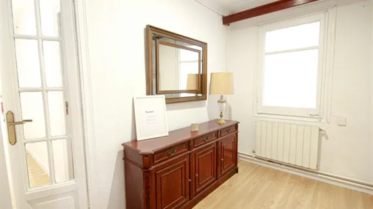 Rooms in Barcelona Eixample - photo 4