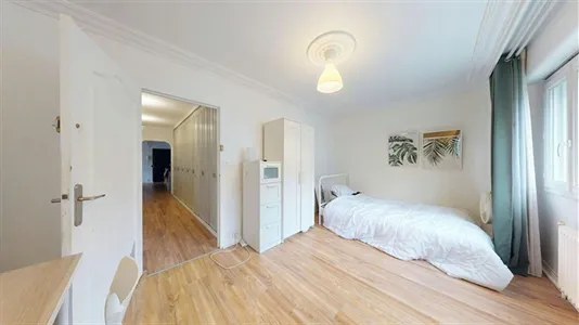 Rooms in Lyon - photo 2