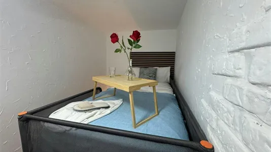 Rooms in Madrid Centro - photo 5