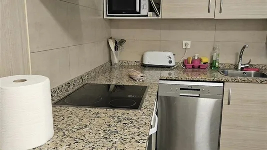 Rooms in Zaragoza - photo 9