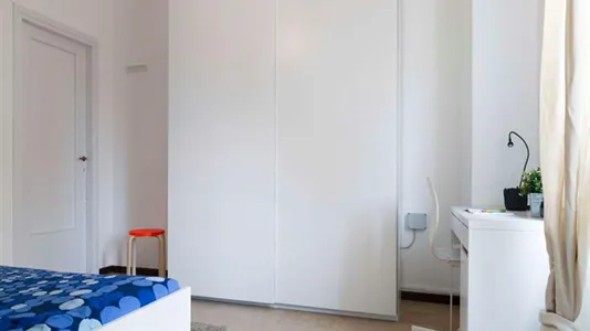 Rooms in Milano Zona 8 - Fiera, Gallaratese, Quarto Oggiaro - photo 3