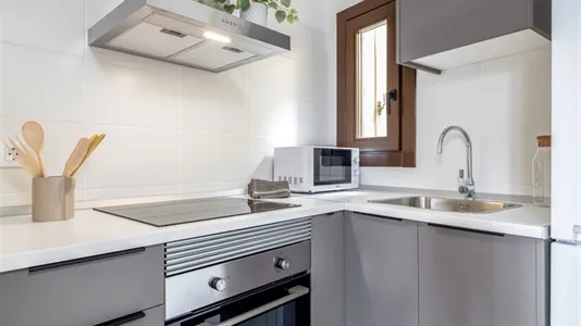 Apartments in Barcelona Ciutat Vella - photo 7