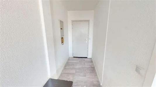 Apartments in Bordeaux - photo 2