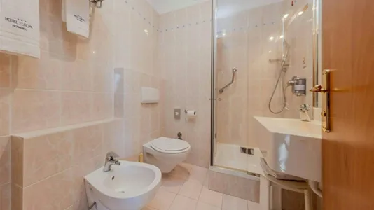 Rooms in Novara - photo 6