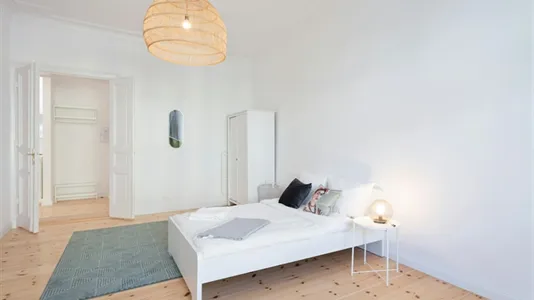 Rooms in Berlin Friedrichshain-Kreuzberg - photo 2