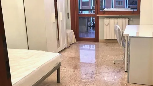 Rooms in Roma Municipio VII – Appio-Latino/Tuscolano/Cinecittà - photo 1