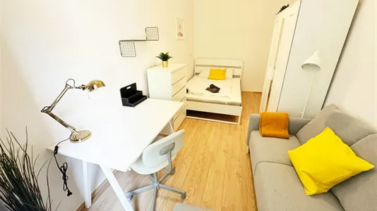 Rooms in Wien Mariahilf - photo 4