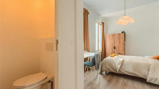 Rooms in Brussels Sint-Joost-ten-Node - photo 3