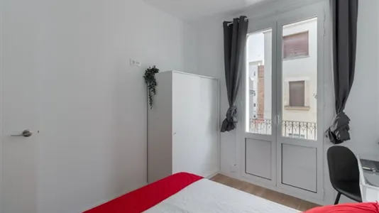 Rooms in Barcelona Gràcia - photo 9