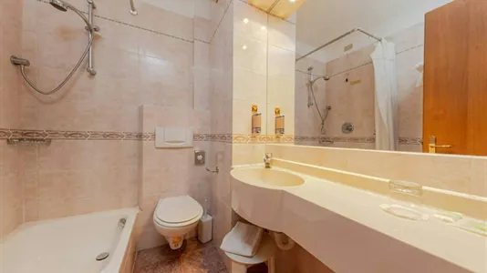 Rooms in Novara - photo 6