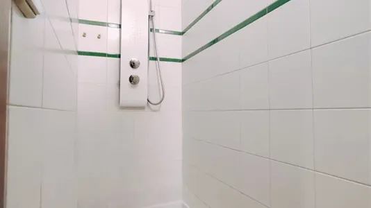 Rooms in Barcelona Ciutat Vella - photo 7