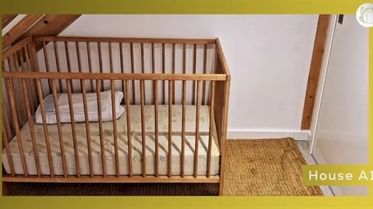 Houses in Location is not specified - photo 5