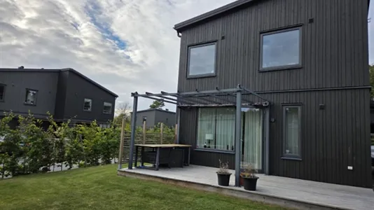 Houses in Mölndal - photo 2