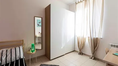Room for rent in Milano Zona 5 - Vigentino, Chiaravalle, Gratosoglio, Milan