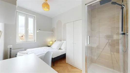 Rooms in Toulouse - photo 2