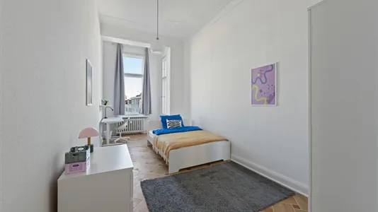 Rooms in Location is not specified - photo 1