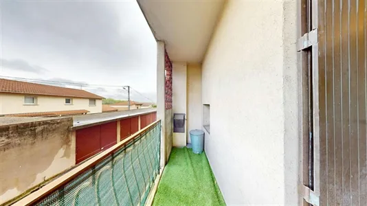 Apartments in Saint-Étienne - photo 8