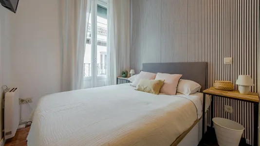 Rooms in Madrid Centro - photo 1