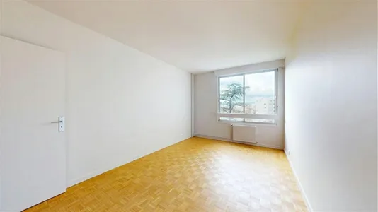 Apartments in Lyon - photo 6