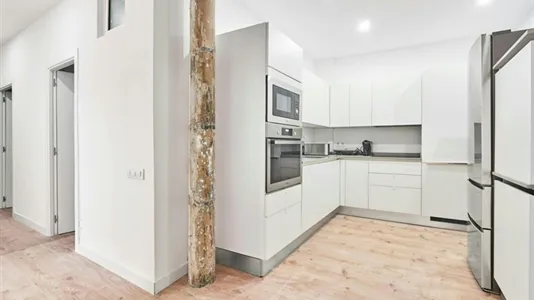 Rooms in Barcelona Ciutat Vella - photo 4