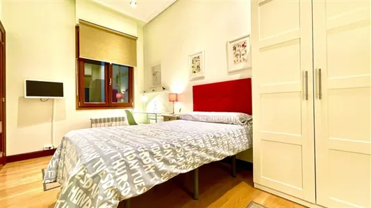 Rooms in Bilbao - photo 7
