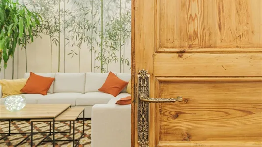 Rooms in Barcelona Eixample - photo 10