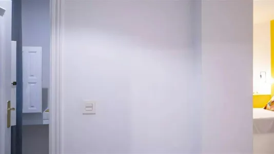 Rooms in Valencia Ciutat Vella - photo 4