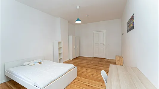 Rooms in Berlin Friedrichshain-Kreuzberg - photo 3