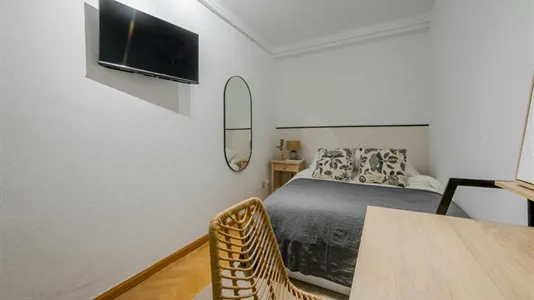 Rooms in Madrid Chamartín - photo 2