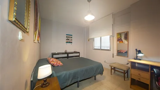 Rooms in Granada - photo 1