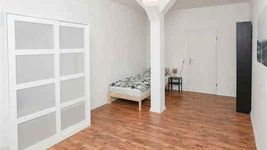 Rooms in Berlin Tempelhof-Schöneberg - photo 2