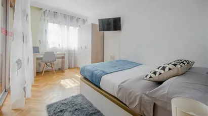 Room for rent in Madrid Fuencarral-El Pardo, Madrid