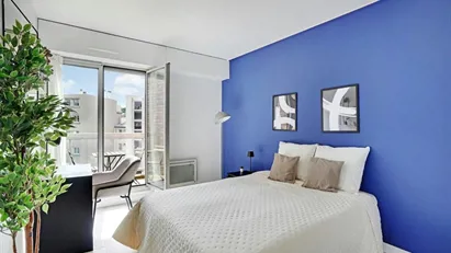 Room for rent in Boulogne-Billancourt, Île-de-France