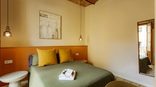 Rooms in Barcelona Ciutat Vella - photo 4