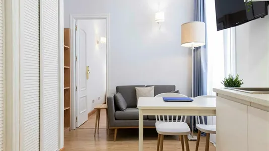 Rooms in Madrid Centro - photo 4