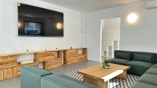 Rooms in Madrid San Blas - photo 9