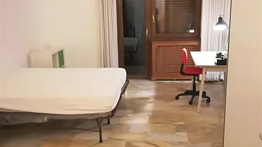 Rooms in Roma Municipio IV – Tiburtino - photo 3