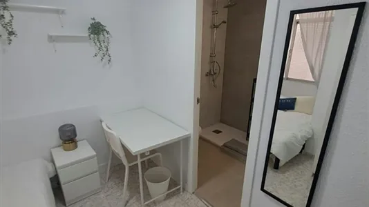 Rooms in Burjassot - photo 3