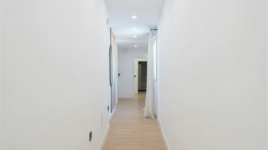 Rooms in Madrid Centro - photo 8