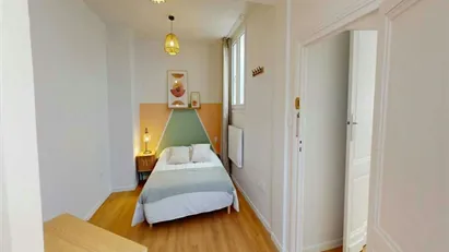 Room for rent in Bordeaux, Nouvelle-Aquitaine Room for rent in Bordeaux, Nouvelle-Aquitaine