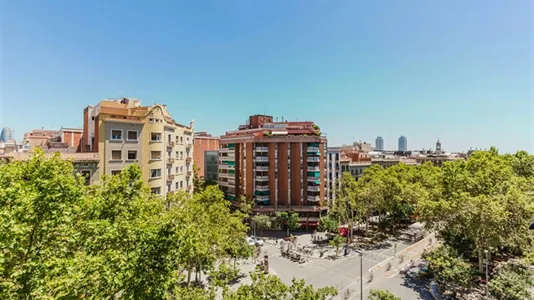 Houses in Barcelona Eixample - photo 7