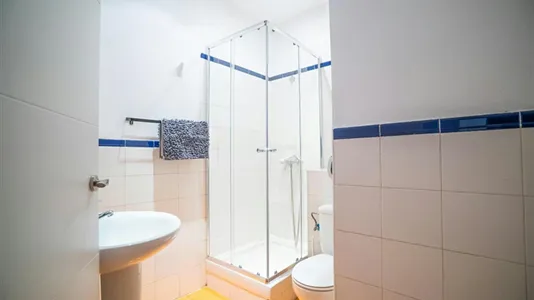 Rooms in Madrid Centro - photo 8