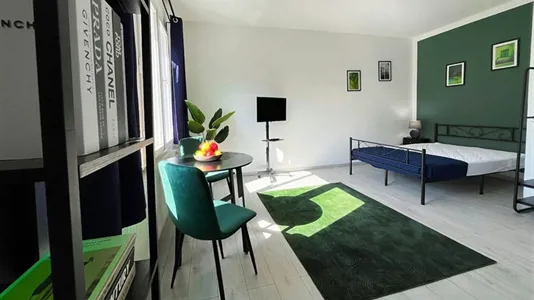 Apartments in Berlin Mitte - photo 1